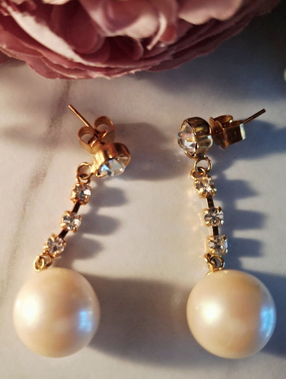 ✨️🤍Vintage 80s Sparkly Pearl Dangle Earrings